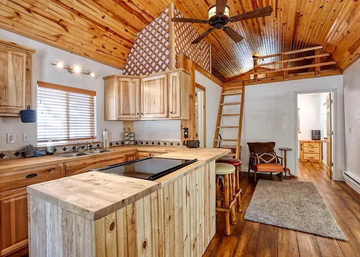 Secluded Tiny House Perfect For Hiking Trails And Disconnect In Banner, Wyoming * Banner