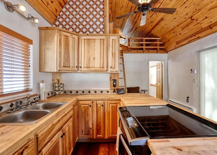 Secluded Tiny House Perfect For Hiking Trails And Disconnect In Banner, Wyoming Holiday home Banner